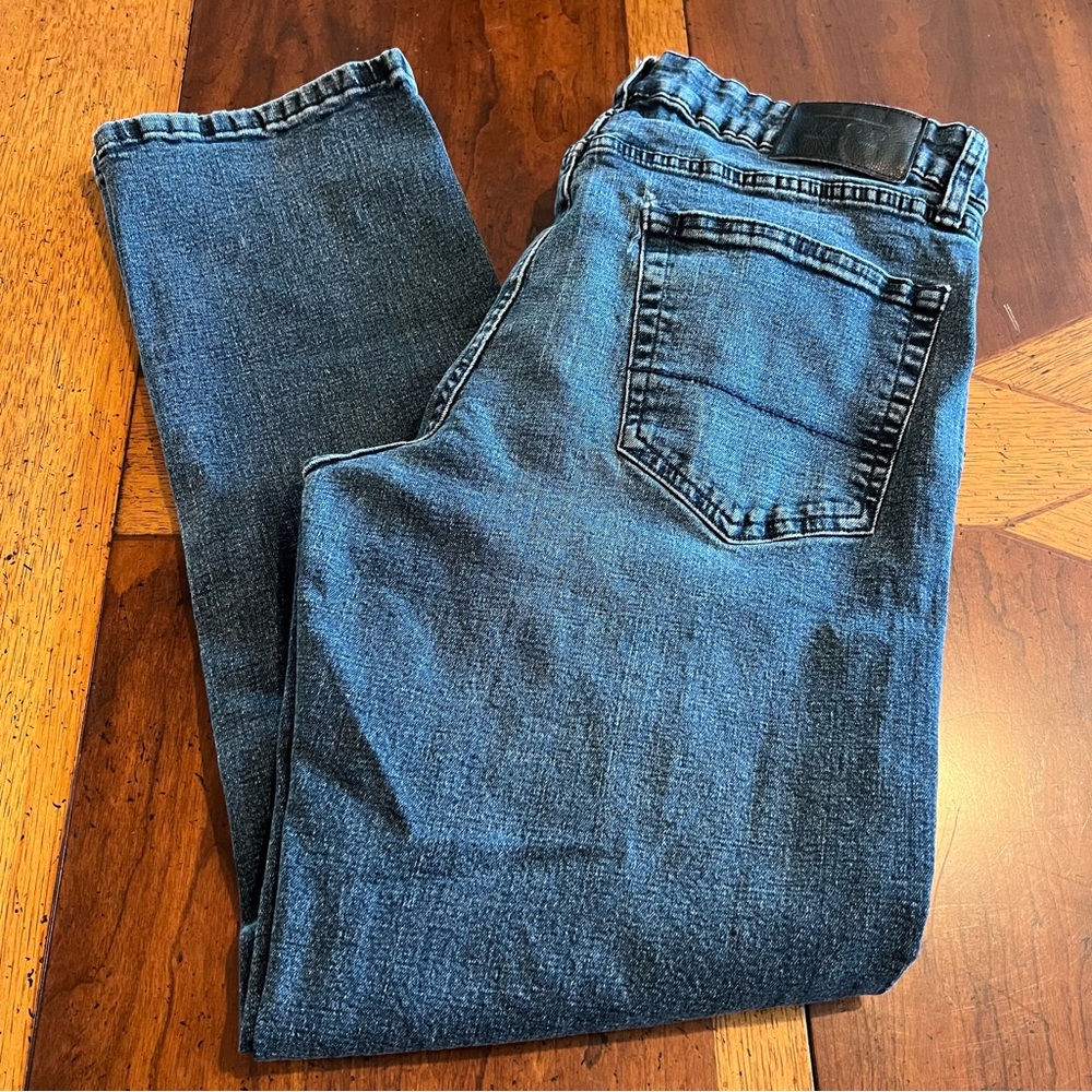 Izod Comfort Stretch Men’s Jeans